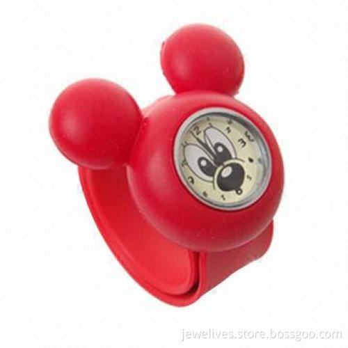 Fashion Silicone Watch for Woman and Kids with Animal Shaped Design